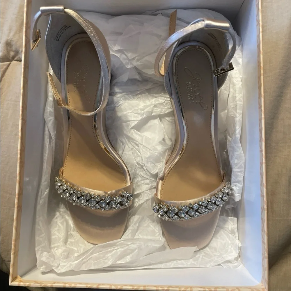 Badgley Mischka Champagne Satin Jeweled Wedge Sandal Size 7